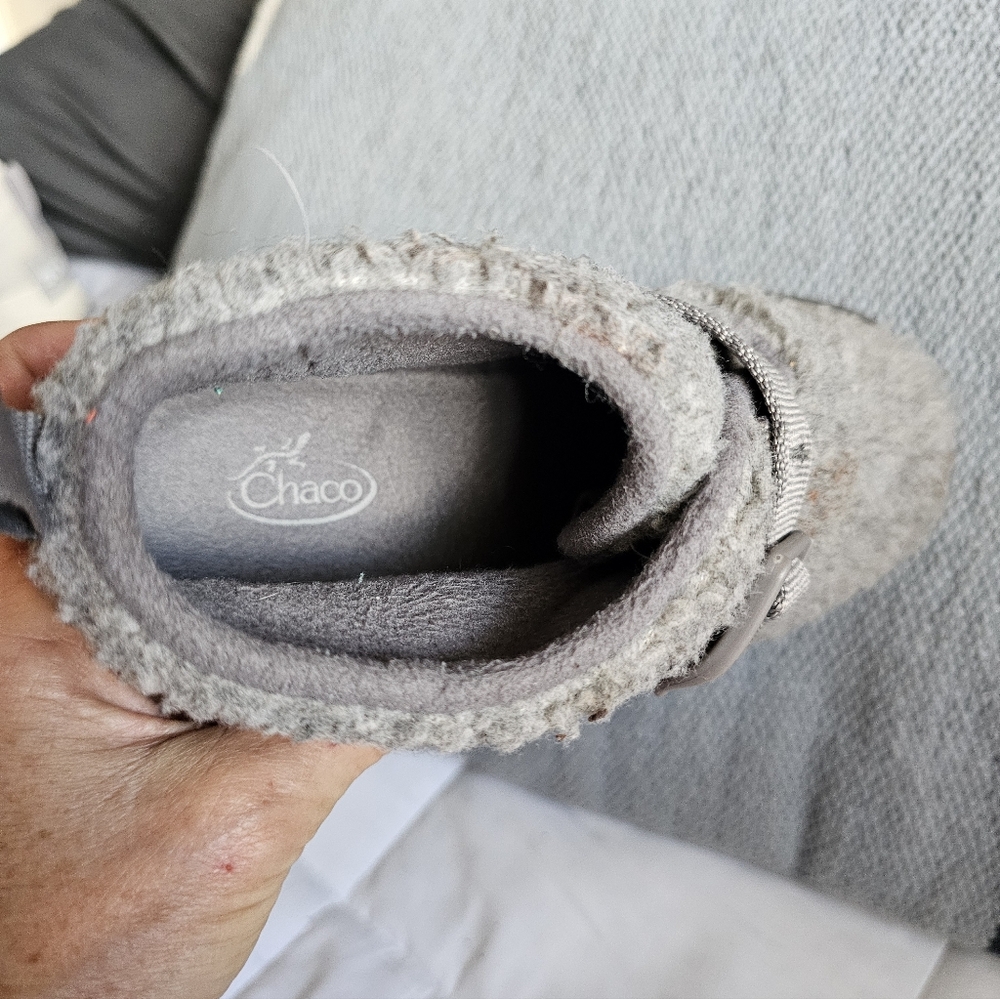 Chacos Ramble Fluff bootie. Shearling Cozy Gray Kids Sz 1. Unisex - Picture 5 of 11